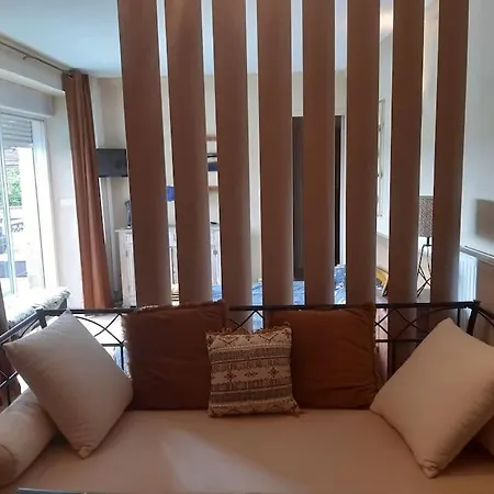 Les Pierres Blondes Apartment